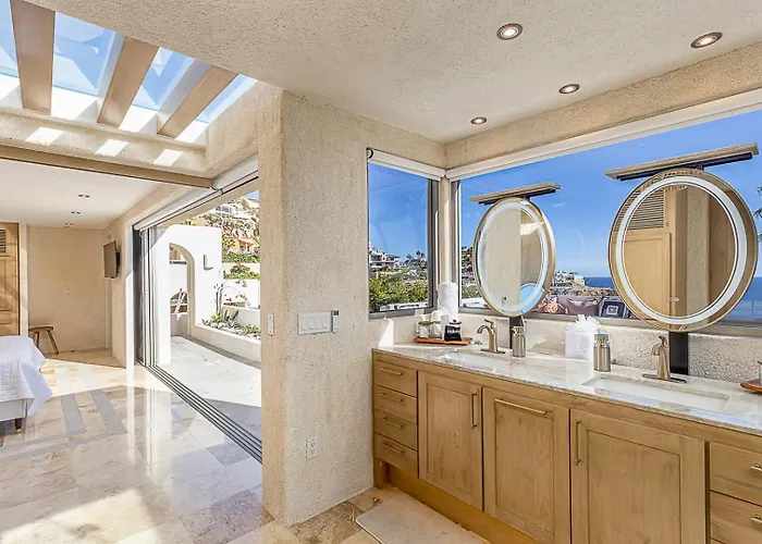 Chic 5br Oceanview With Pool In Pedregal